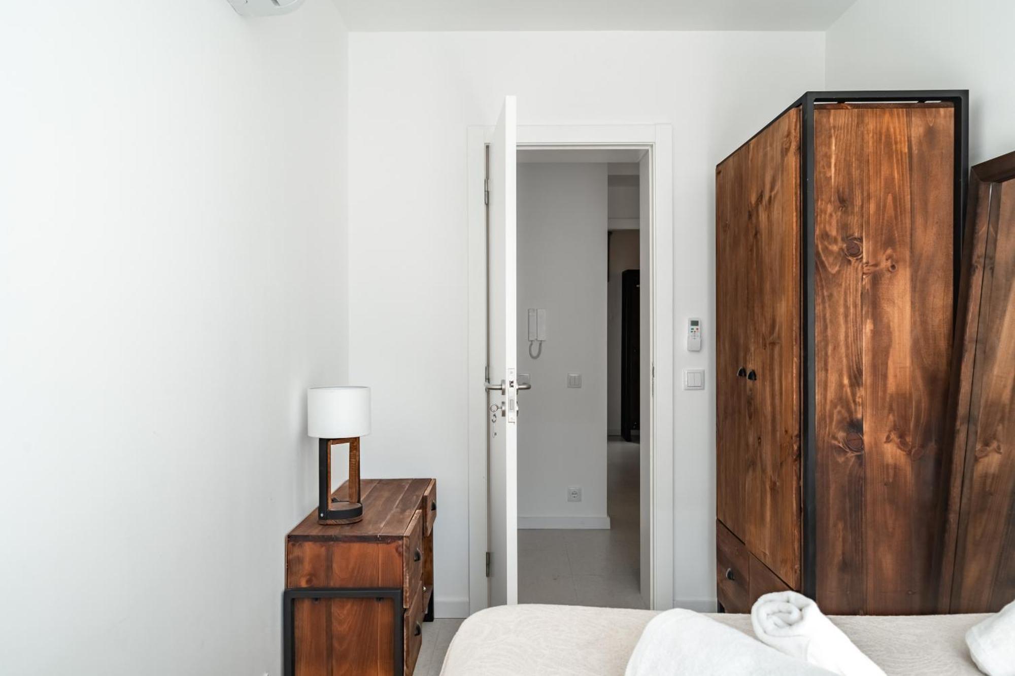 Lovely 2 Bedroom In The Heart Of * Lissabon